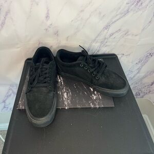 VANS NWT Men’s all black pop crush sneakers sz 9